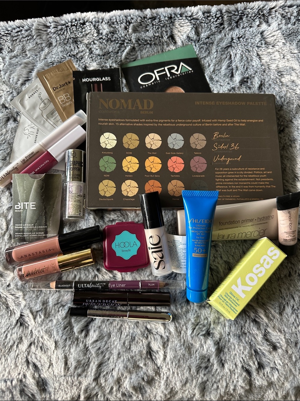 21 ITEM - Makeup & Skincare BUNDLE